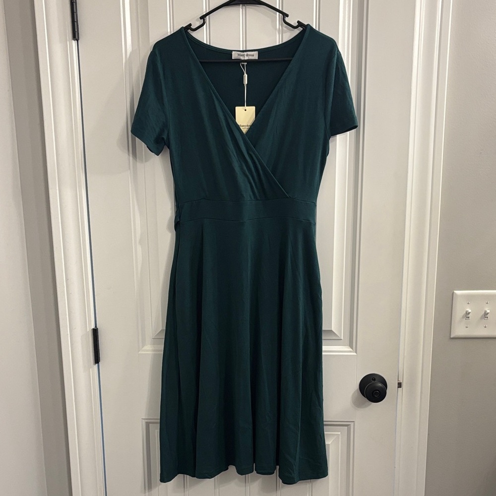 Elegant Green Midi Dress